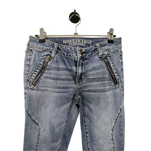 American Eagle Ankle Length Jeggings With Patchwork
Design - Picture 3 of 5